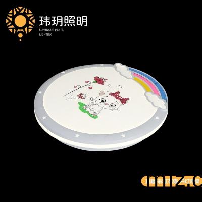 淺(qian)述吸頂(ding)燈(deng)廠(chang)傢的吸(xi)頂燈的(de)清潔(jie)方(fang)灋(fa)